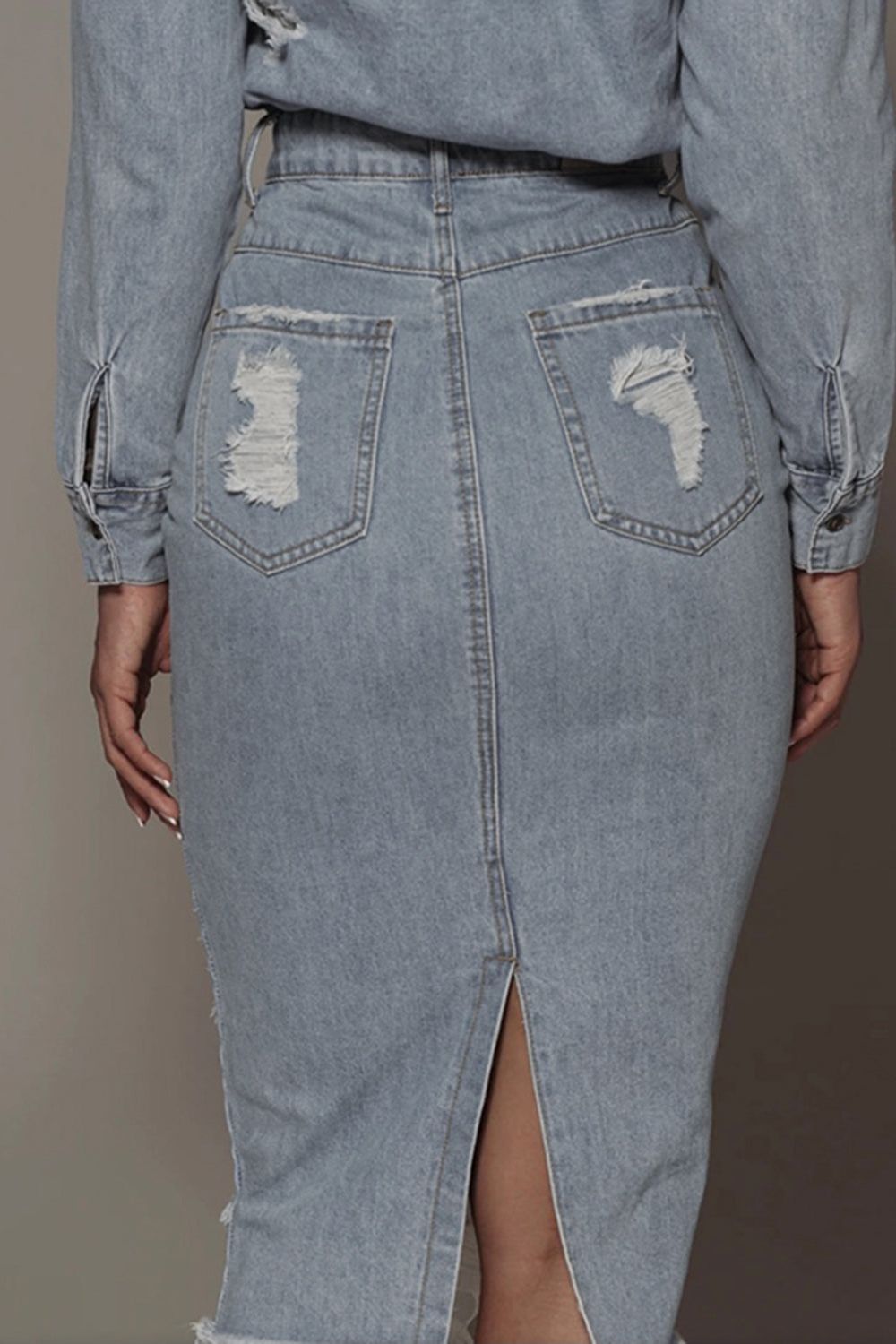 bc9f4c986d7b4fbea3c5eb0112f5bad9-Max